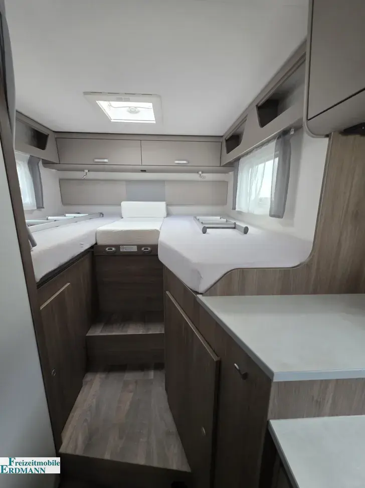 Fahrzeugbild Carado I 338 #16