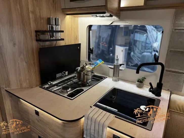 Fahrzeugbild Eura Mobil Profila RS 720 EF #13