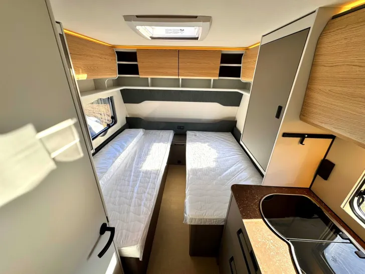 Fahrzeugbild Bürstner B66 490 TL TOP ANGEBOT|GFK|ROLLROST|EINZELBETTEN #13