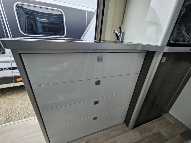 Fahrzeugbild Westfalia Columbus 601 D 180 PS Warmwasserhzg|Autom.|Solar #9