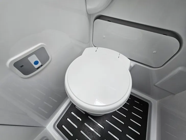 Fahrzeugbild Westfalia Columbus 601 D 180 PS Warmwasserhzg|Autom.|Solar #15