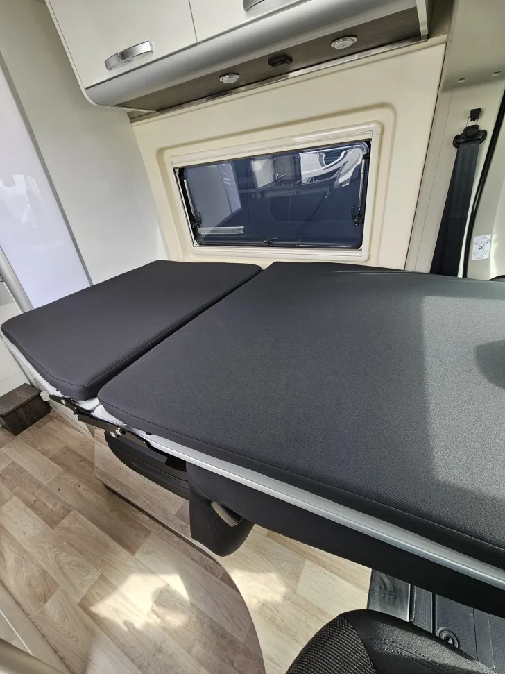 Fahrzeugbild Westfalia Columbus 601 D 180 PS Warmwasserhzg|Autom.|Solar #19
