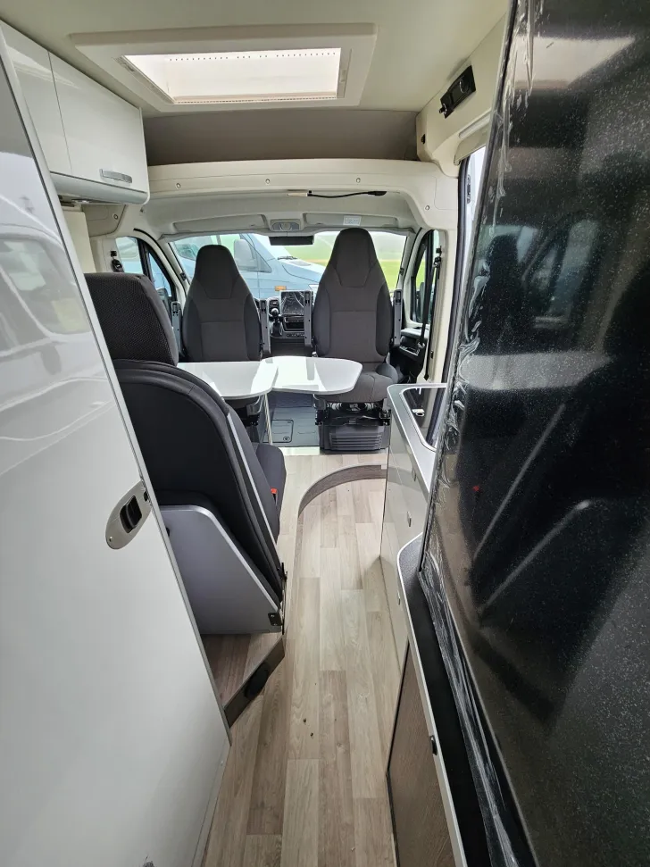Fahrzeugbild Westfalia Columbus 601 D 180 PS Warmwasserhzg|Autom.|Solar #23