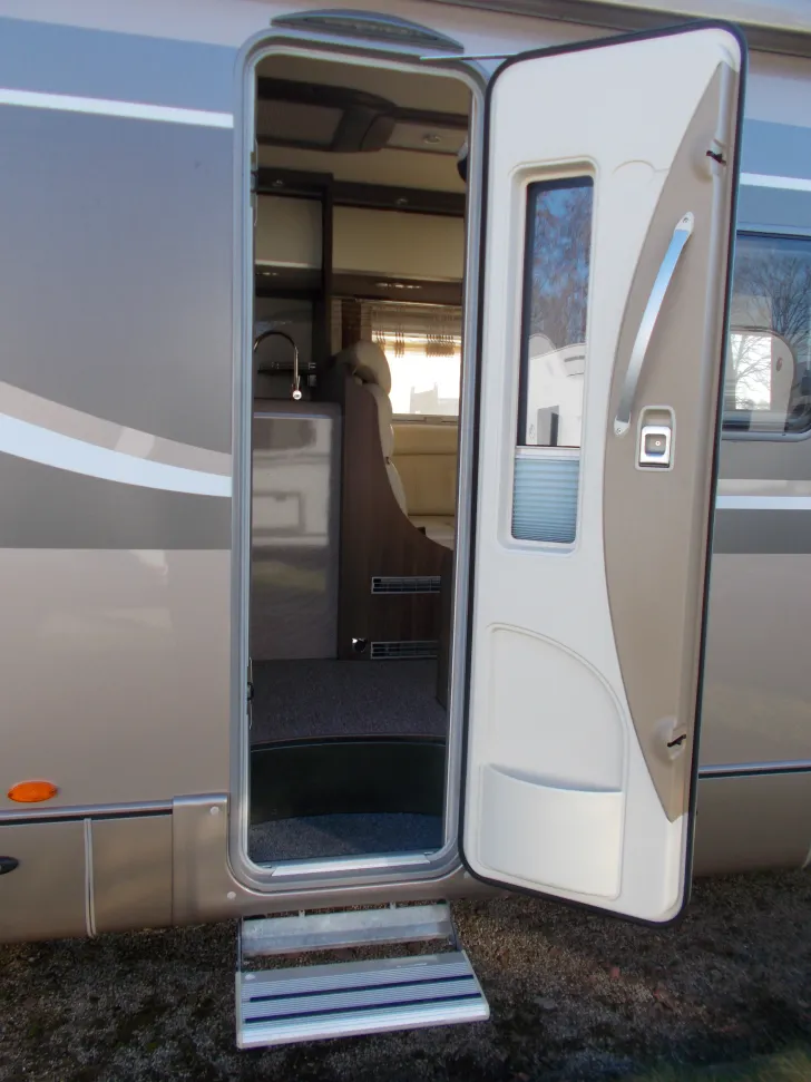 Fahrzeugbild Bürstner Elegance I 890 G #23