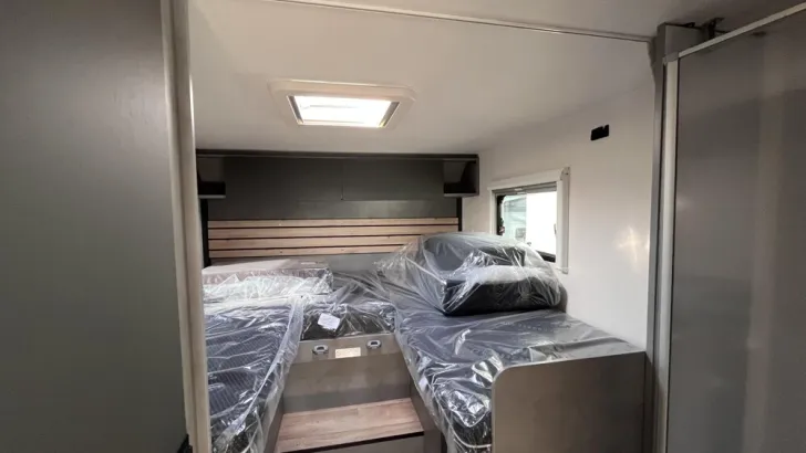 Fahrzeugbild Crosscamp EXPDN 7.4 E Peugeot #10