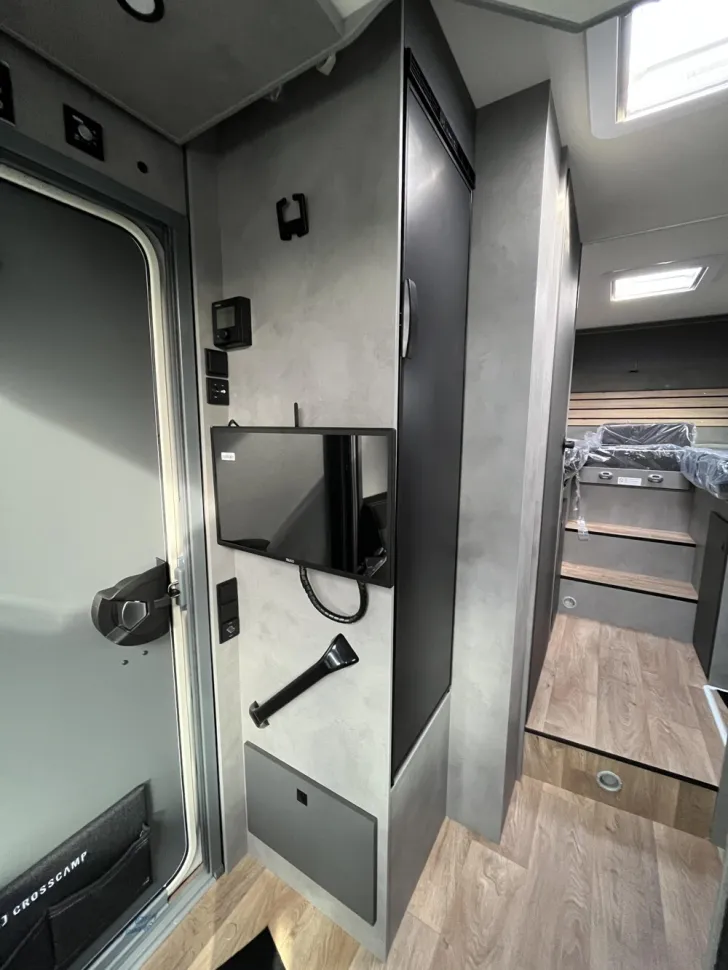 Fahrzeugbild Crosscamp EXPDN 7.4 E Peugeot #9