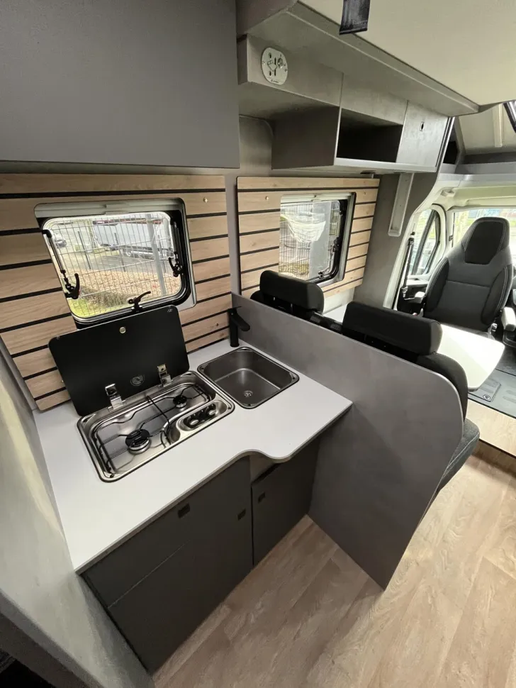 Fahrzeugbild Crosscamp EXPDN 7.4 E Peugeot #11