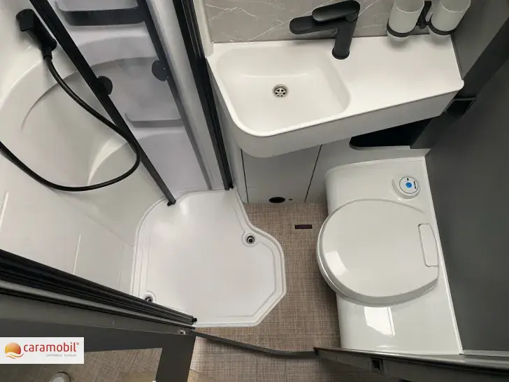 Fahrzeugbild Hymer BMC-I 600 Navi/RFK/Hubbett #11