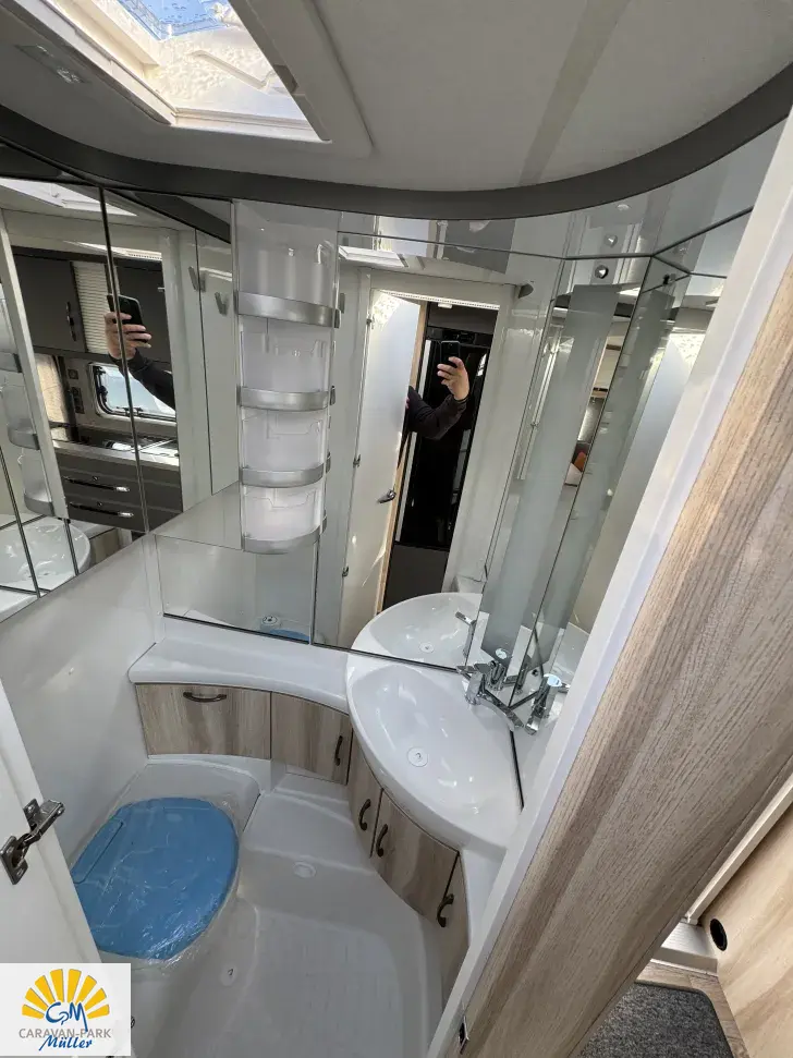 Fahrzeugbild Hobby De Luxe 540 UL Model 2026 sofort verfügbar #9