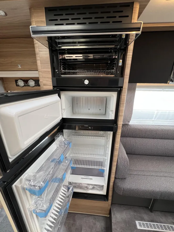 Fahrzeugbild Dethleffs Alpa A 6820-2 *4-Personen*SAT*TV*Navi*Lithium*RF #14