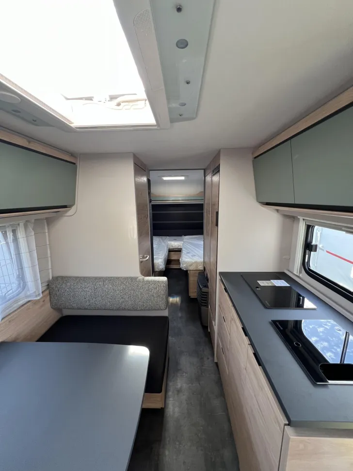 Fahrzeugbild Dethleffs Camper 550 ESK *ATC*Tür mit Fenster*2.000 kg* #5
