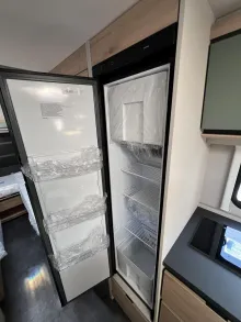 Fahrzeugbild Dethleffs Camper 550 ESK *ATC*Tür mit Fenster*2.000 kg* #8