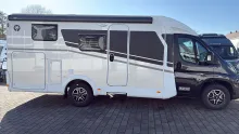 Seitlich Sunlight V 67S ADVENTURE EDITION Sofort verfügbar