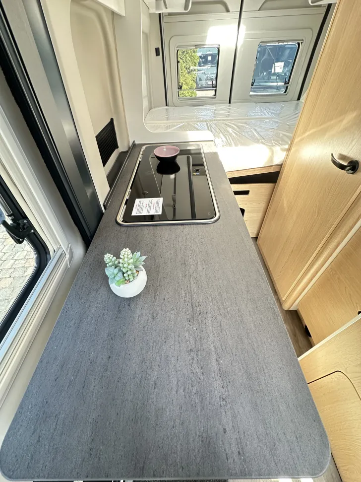 Fahrzeugbild Sunlight Camper Van Cliff 600 AKTION Ready on Roll bis 31.5. #11