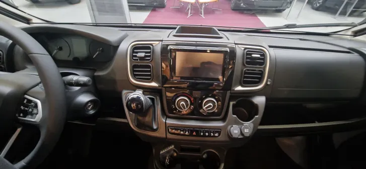 Fahrzeugbild Knaus Van TI 650 MEG VANSATION L-Sitz/Exl.Tür/Automatik/F-Hal #17