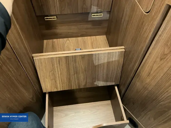 Fahrzeugbild Laika Ecovip Titanio L 2009 #29