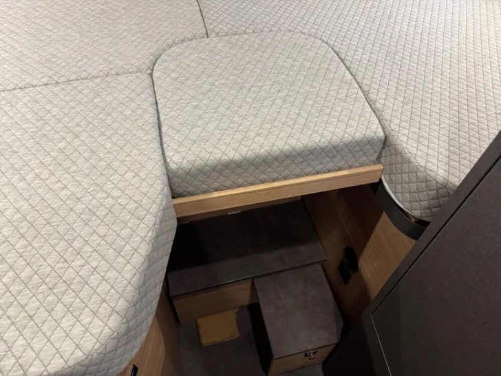 Fahrzeugbild Malibu Charming GT skyview 640 LE RB #21