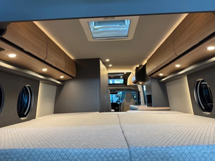 Fahrzeugbild Malibu Charming GT skyview 640 LE RB #26