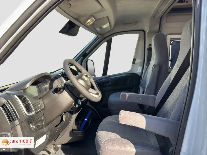 Fahrzeugbild Carado CV602 Pro Navi/RFK/Markise #6