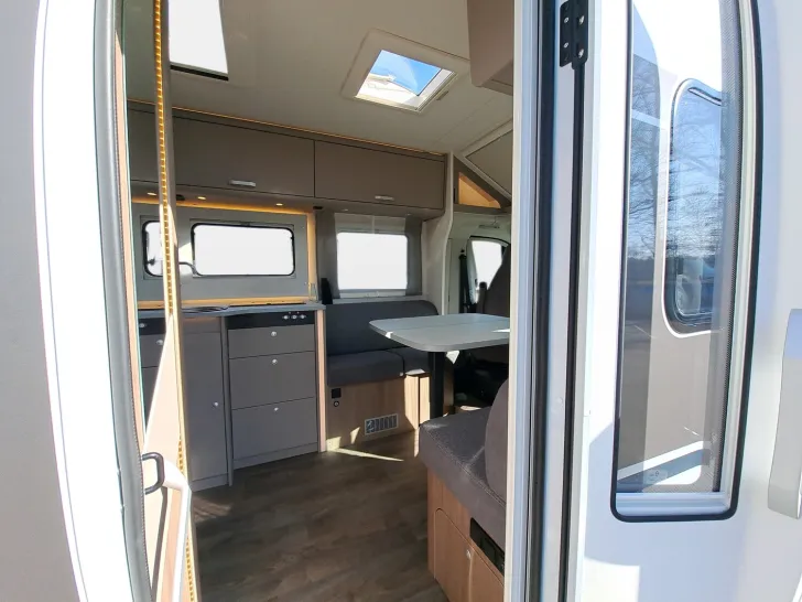 Fahrzeugbild Carado T 459 Pro+ Automatik, Solar, TV, LTE, 3. Bett #8