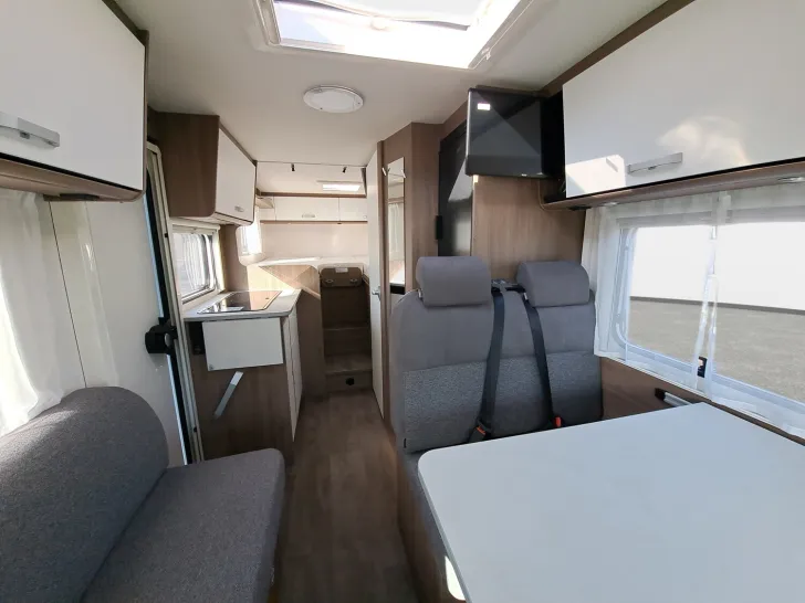 Fahrzeugbild Carado V 347 Pro+ Solar, LTE, TV #9