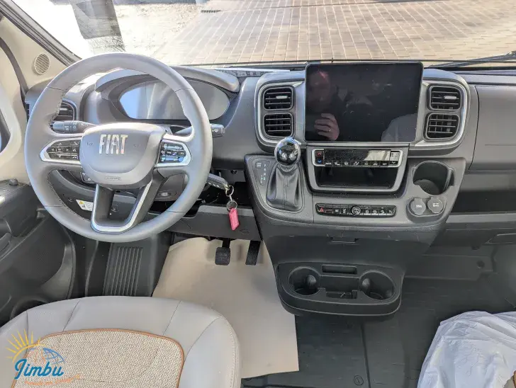 Fahrzeugbild Malibu Van First Class - Two Rooms 640 LE RB charming GT skyview ff4 180 PS/Automatik, 184 #7