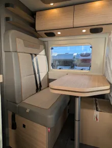 Fahrzeugbild Malibu Van First Class - Two Rooms 640 LE RB charming GT skyview ff4 180 PS/Automatik, 184 #8