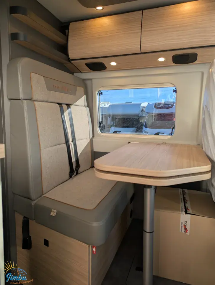 Fahrzeugbild Malibu Van First Class - Two Rooms 640 LE RB charming GT skyview ff4 180 PS/Automatik, 184 #8