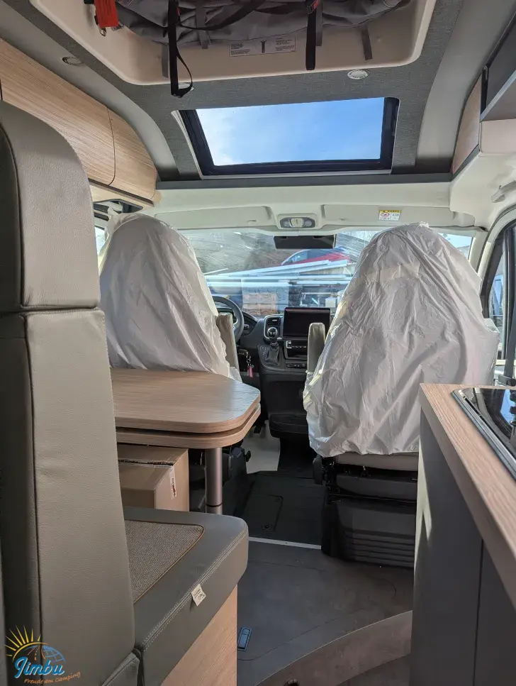 Fahrzeugbild Malibu Van First Class - Two Rooms 640 LE RB charming GT skyview ff4 180 PS/Automatik, 184 #9