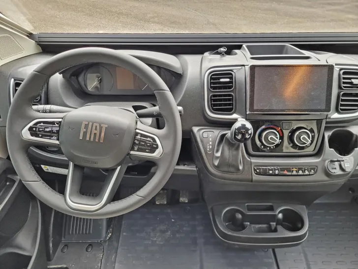 Fahrzeugbild Roller Team Zefiro Power Edition 287 P 180PS* ACC*SAT*LITHIUM* #16