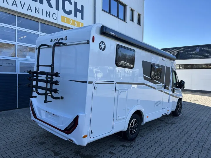 Fahrzeugbild Sunlight V 66 Adventure Edition #4