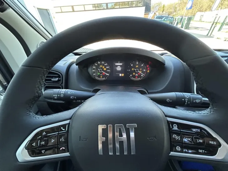 Fahrzeugbild Sunlight V 66 Adventure Edition #18