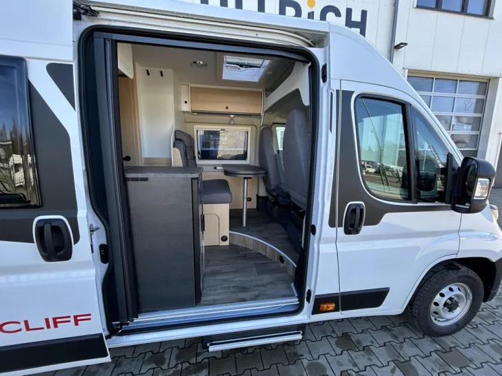 Fahrzeugbild Sunlight Camper Van Cliff 640 Modell #6