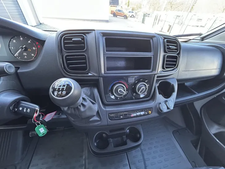 Fahrzeugbild Sunlight Camper Van Cliff 640 Modell #16