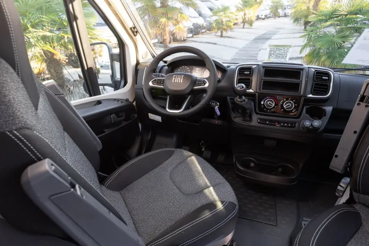 Fahrzeugbild Dethleffs Globetrail Active 600 KS Fiat *** 4 Betten *** #19