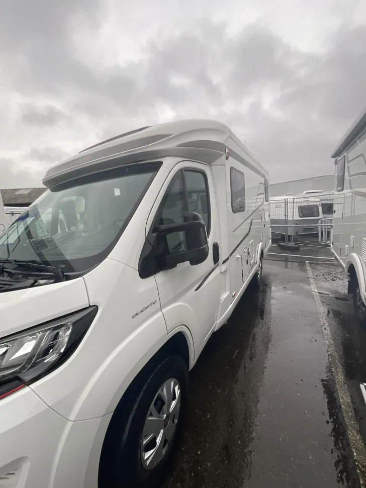 Fahrzeugbild Hymer Exsis-t 474 #2