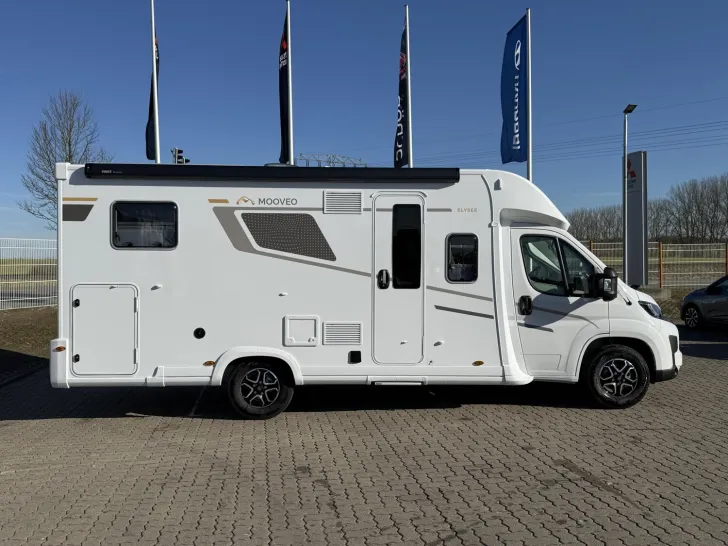 Fahrzeugbild Mooveo Tei 72EBF Elysee Spring Edition #24