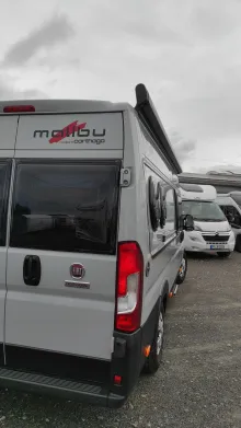 Schräg Hinten Malibu Van Diversity 640 LE K Aufstelldach 180 PS 2130-183