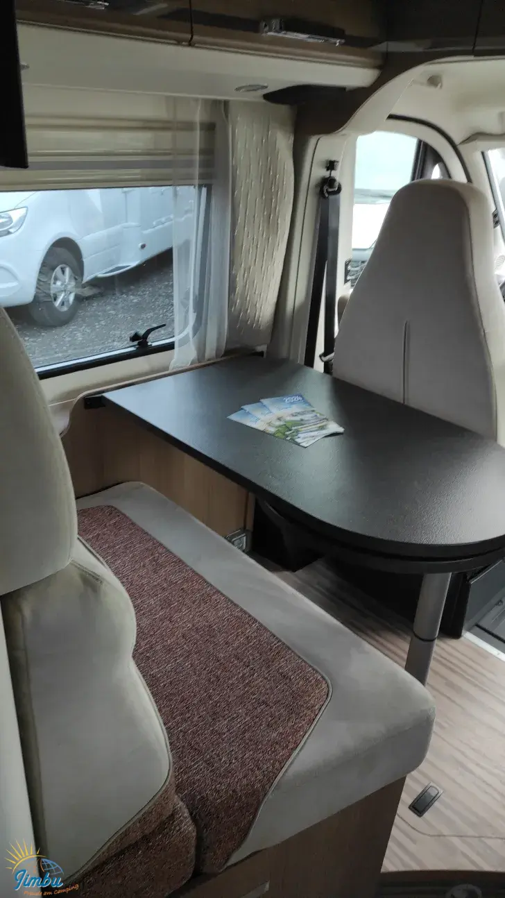 Sitzgruppe Malibu Van Diversity 640 LE K Aufstelldach 180 PS 2130-183