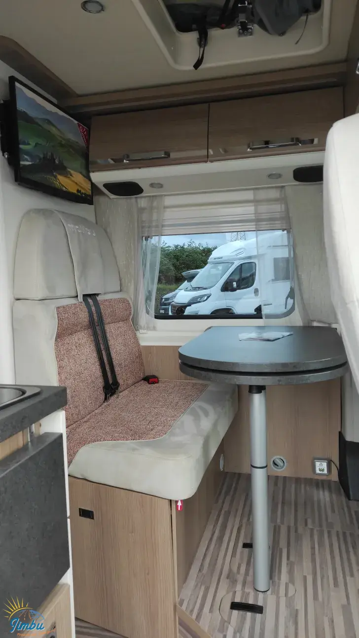 Weitere Sitzgruppe Malibu Van Diversity 640 LE K Aufstelldach 180 PS 2130-183