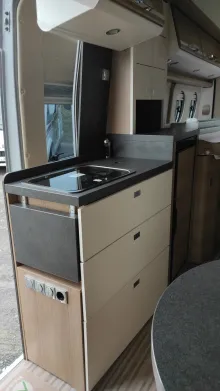 Küchen Malibu Van Diversity 640 LE K Aufstelldach 180 PS 2130-183