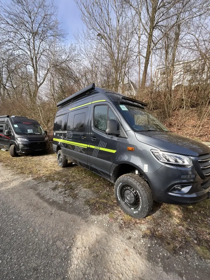 Fahrzeugbild Hymer Grand Canyon S CrossOver 600 Schlafdach, Router #8