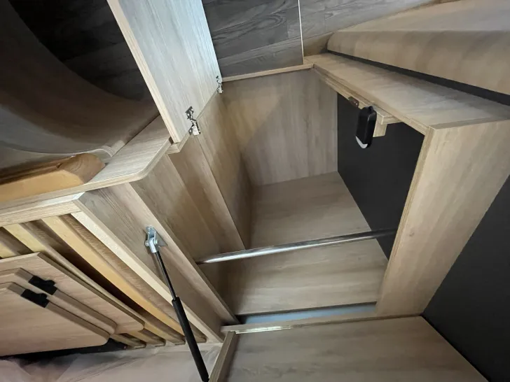 Fahrzeugbild Knaus L!VE WAVE 700 MEG PLATINUM SEL. MJ2026 #32