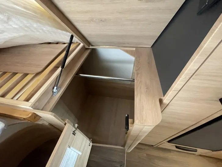 Fahrzeugbild Knaus L!VE WAVE 700 MEG PLATINUM SEL. MJ2026 #33