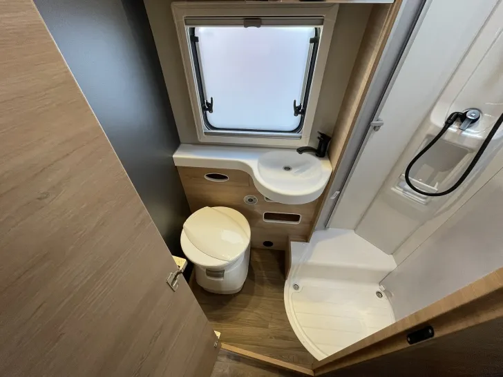 Fahrzeugbild Knaus L!VE WAVE 700 MEG PLATINUM SEL. MJ2026 #35