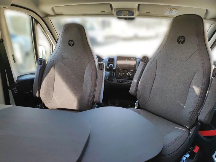 Fahrzeugbild Sunlight Cliff 600 IC-LINE Entry #11