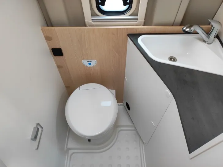 Fahrzeugbild Sunlight Cliff 600 IC-LINE Entry #15