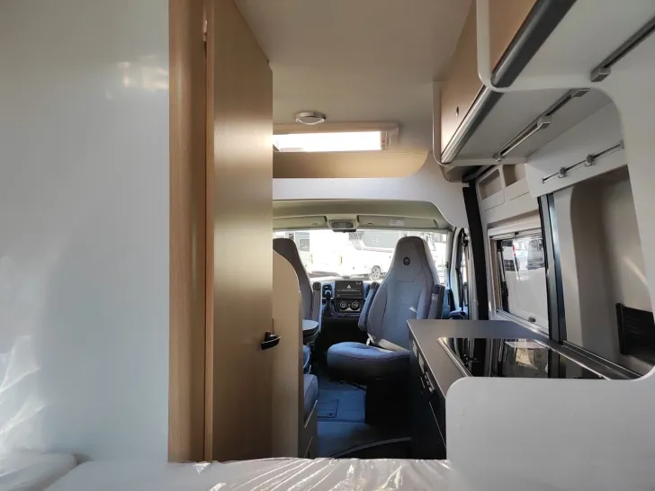 Fahrzeugbild Sunlight Cliff 600 IC-LINE Entry #18