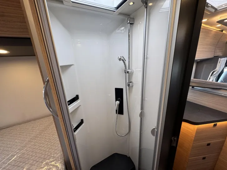 Fahrzeugbild Malibu T 470 RB LE K comfort Mercedes #28