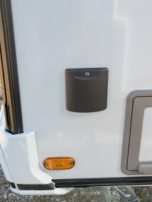 Fahrzeugbild Knaus Südwind 460 EU Black Selection 1.700 kg - 4059 #6